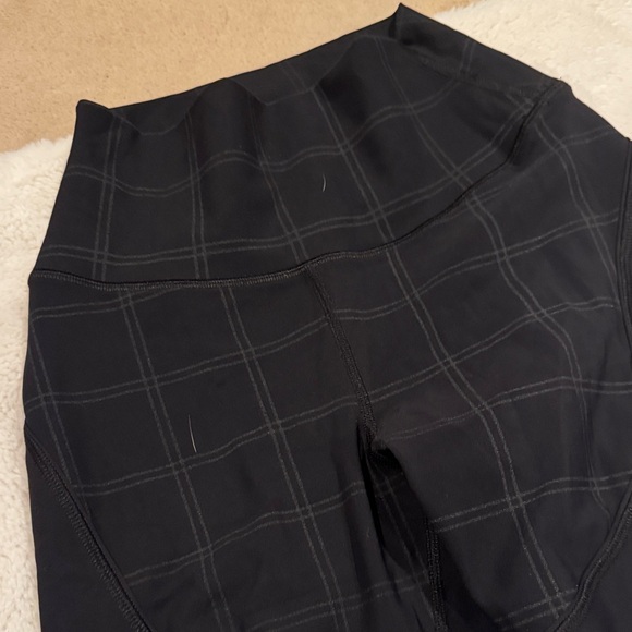 ALO Yoga Black and Snake Print Leggings TWO FOR ONE!!!!! BIG DEAL!! - Picture 6 of 16